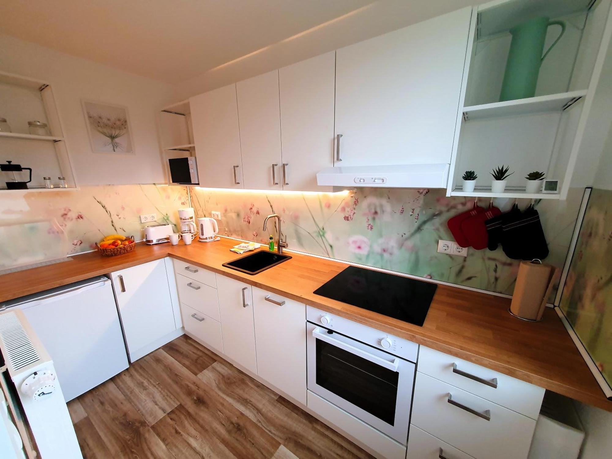 Radfreundliches Wohlfuehl-Apartment Mit Terrasse Und Parkplatz - Fewo Woody Шверин Экстерьер фото