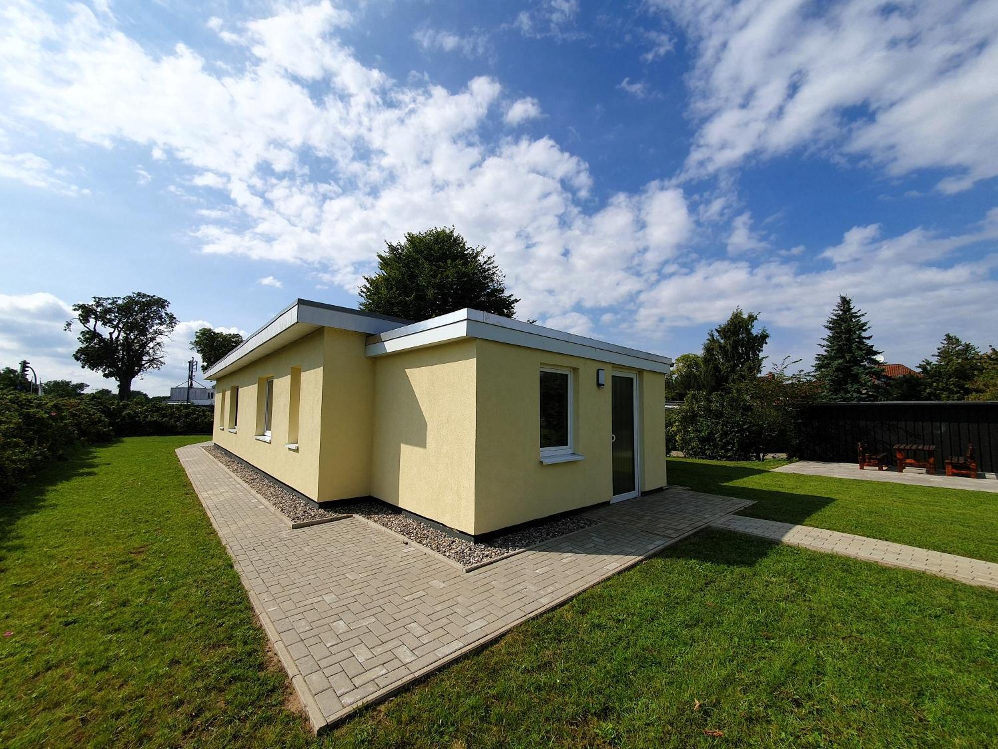 Radfreundliches Wohlfuehl-Apartment Mit Terrasse Und Parkplatz - Fewo Woody Шверин Экстерьер фото